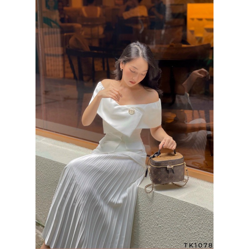 Áo Trễ Vai Đắp Chéo Hàng Thiết Kế Sang Chảnh