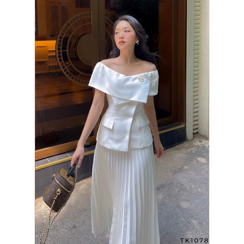 Áo Trễ Vai Đắp Chéo Hàng Thiết Kế Sang Chảnh