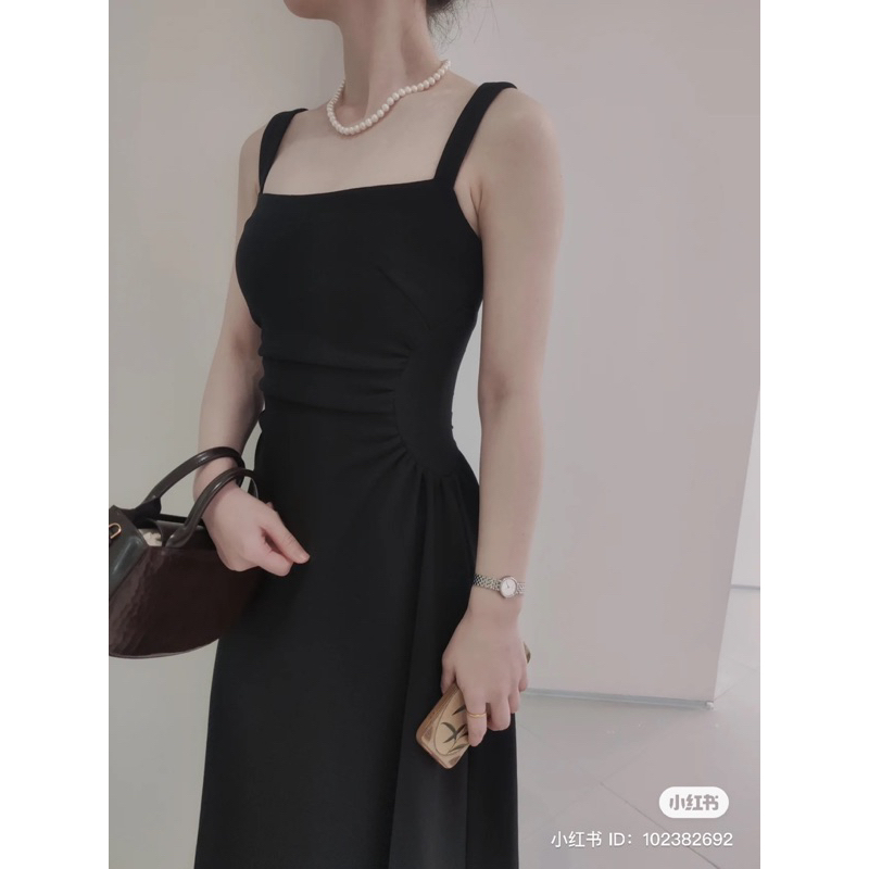 Váy đầm hai dây ôm gọn thắt eo 2 lớp