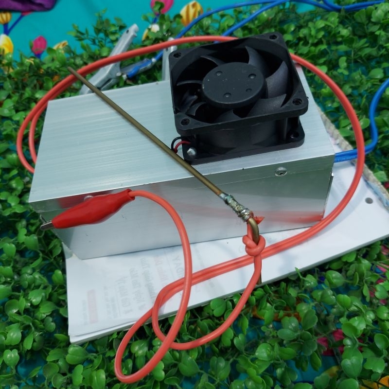 Máy điện bắt chuột, 12v-10A, 500 -1000m 12 sò H1061  Singapore, có đèn báo tải, quạt tản nhiệt ,  bảo hành 12 tháng