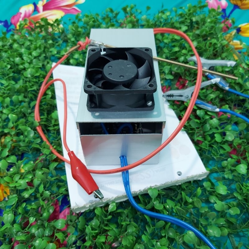 Máy điện bắt chuột, 12v-10A, 500 -1000m 12 sò H1061  Singapore, có đèn báo tải, quạt tản nhiệt ,  bảo hành 12 tháng