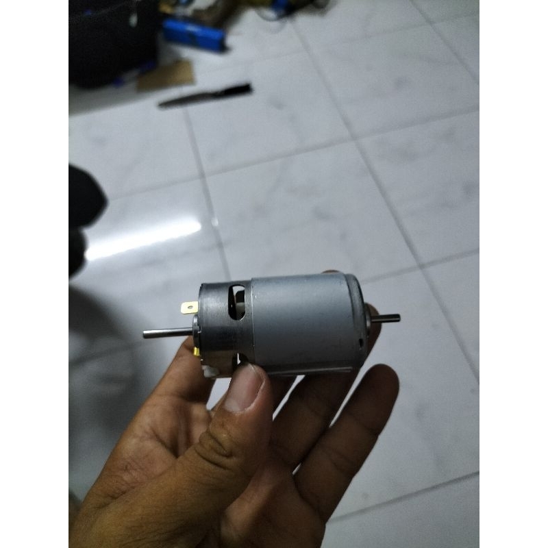 motor 550 (sử dụng điện 12-18v)