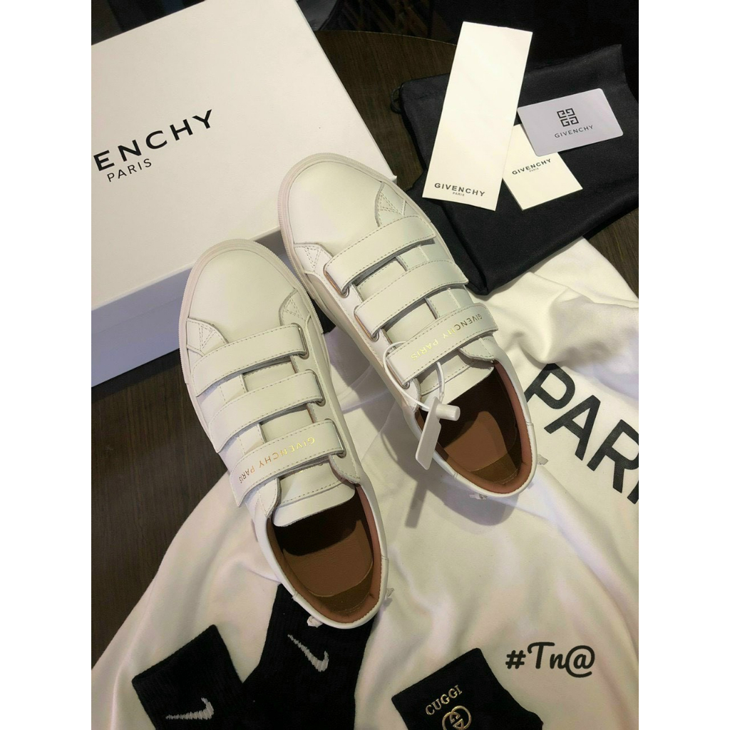 GIÀY THỂ THAO GIVENCHI QUAI DÁN