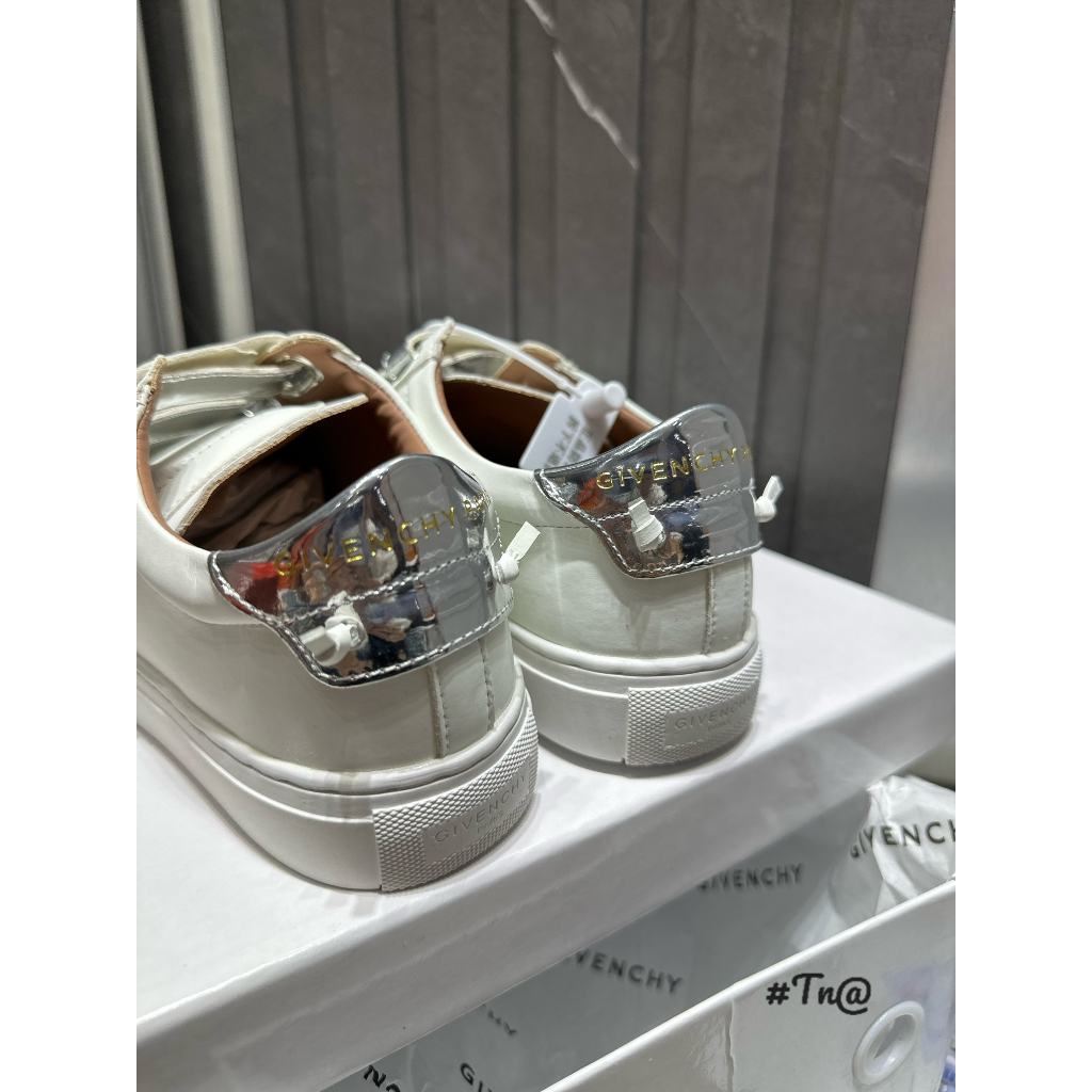 GIÀY THỂ THAO GIVENCHI QUAI DÁN