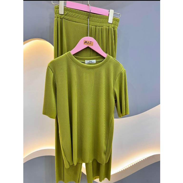 Bộ Thun Tăm Co Giãn 4 Chiều Free Size <60kg Dáng Rộng Quần Dài 100cm