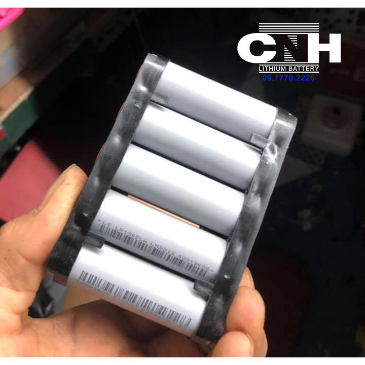 Pin makita 18v đóng mới 3 hàng cell