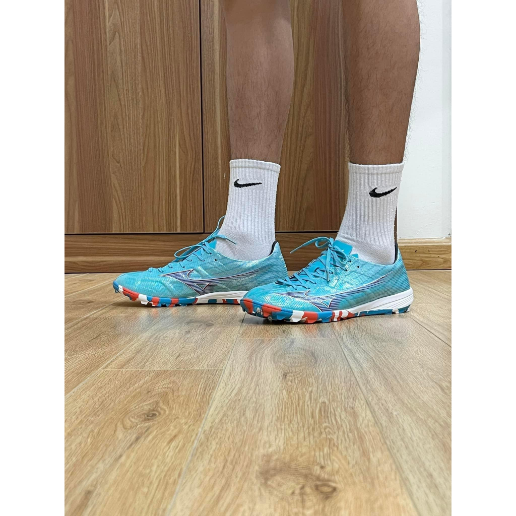 Giày đá bóng sân cỏ nhân tạo Mizuno Alpha TF