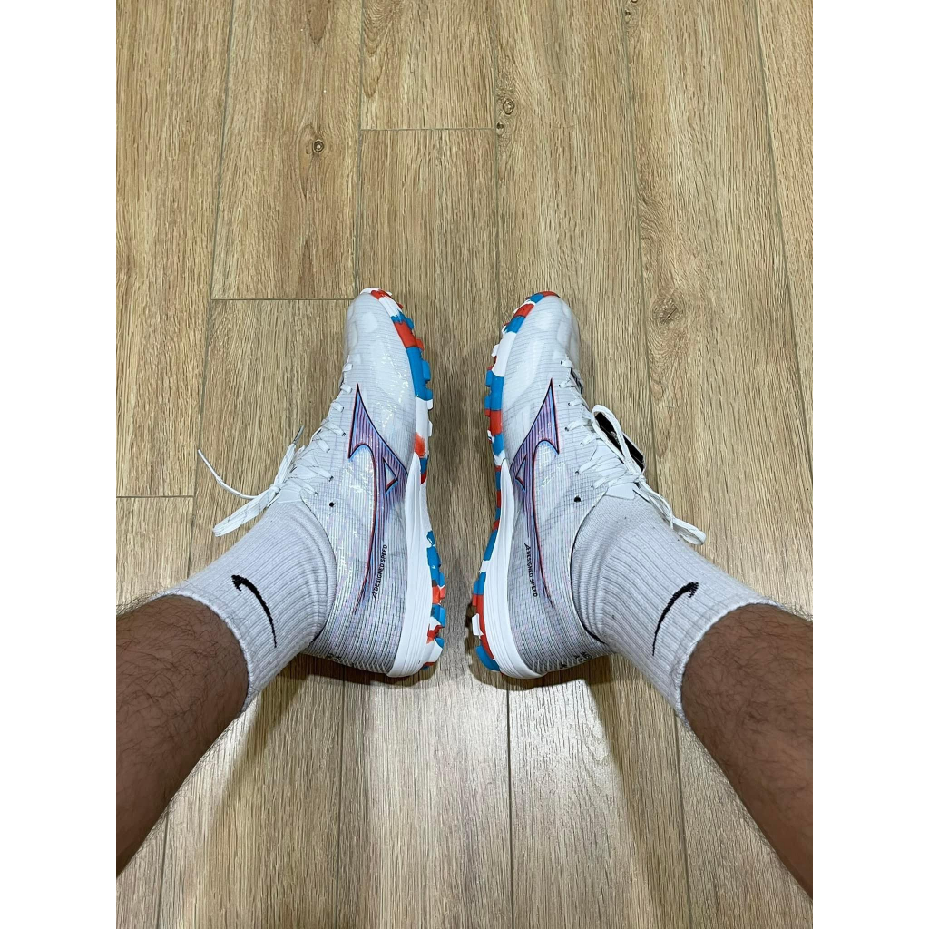 Giày đá bóng sân cỏ nhân tạo Mizuno Alpha TF