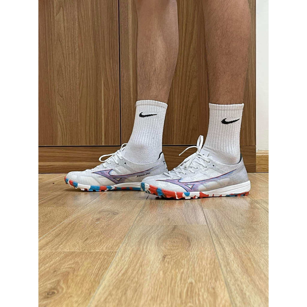 Giày đá bóng sân cỏ nhân tạo Mizuno Alpha TF