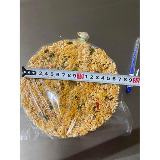 1 miếng cơm cháy gạo nếp 17cm ít chà bông có hút chân không