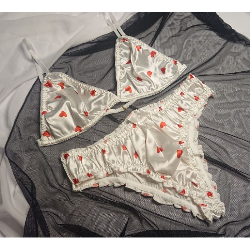 SET BIGSIZE SATIN TRẮNG CHẤM TIM CỰC ĐÁNG YÊU