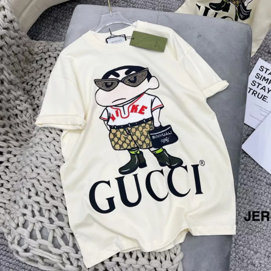 Áo Thun Cotton 3158 Cậu Bé Bút Chì Shin Quần Vàng, Unisex, Form Rộng, Dày Dặn, N102