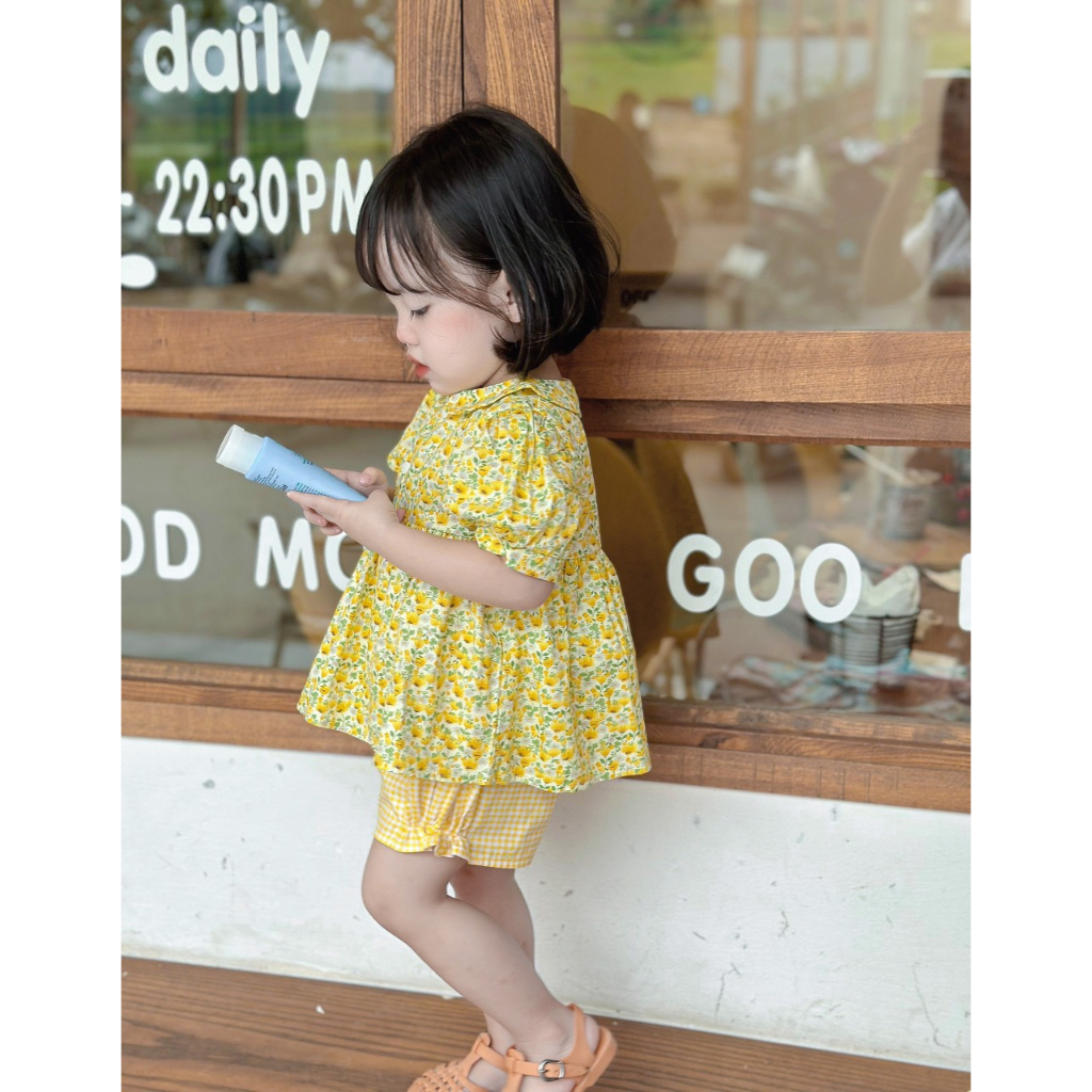 Bộ bé gái mặc đi chơi