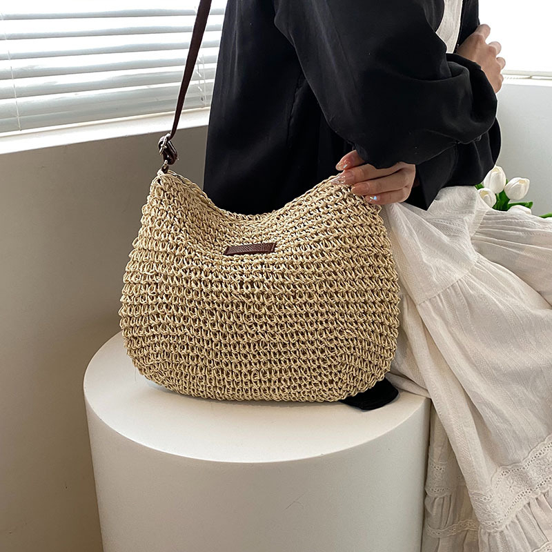 Túi cói mềm chữ nhật miếng da -đeo chéo dây da