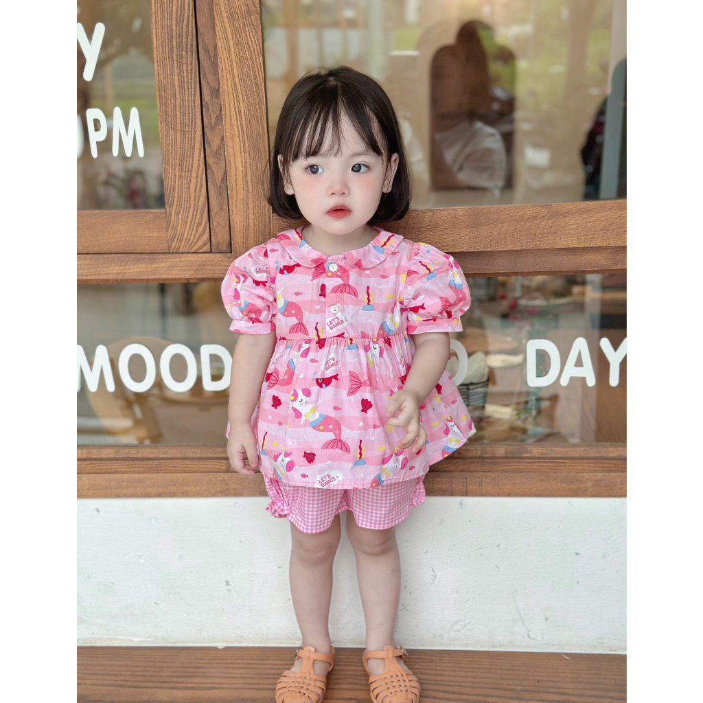 Bộ bé gái mặc đi chơi