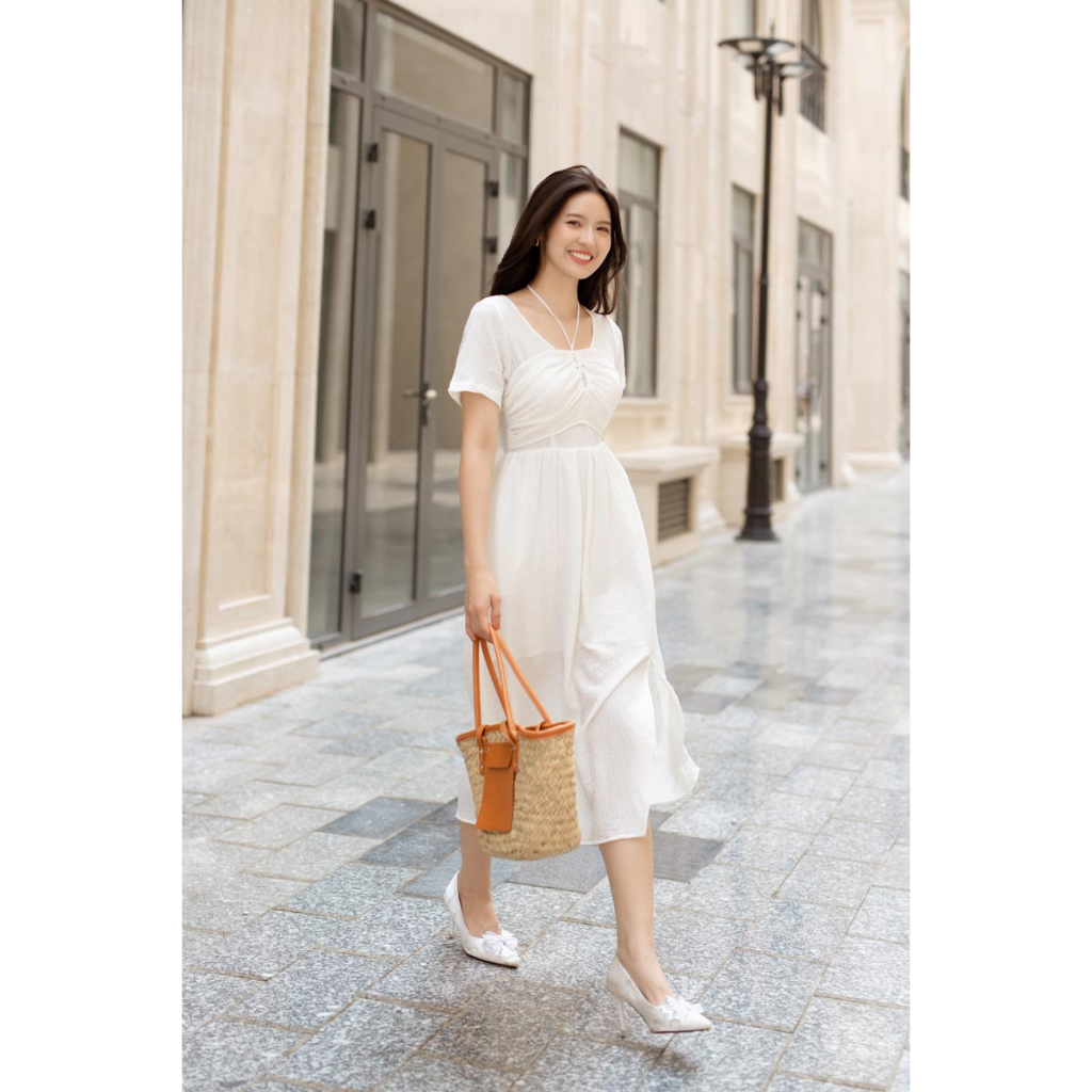 Đầm midi giả yếm thắt dây sau cổ tay ngắn thời trang GAGO màu trắng GG4343