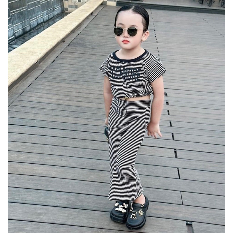 (HÀNG THIẾT KẾ) Set kẻ ngang croptop dây rút ROCKMORE chân váy dài cho bé gái 7-35kg