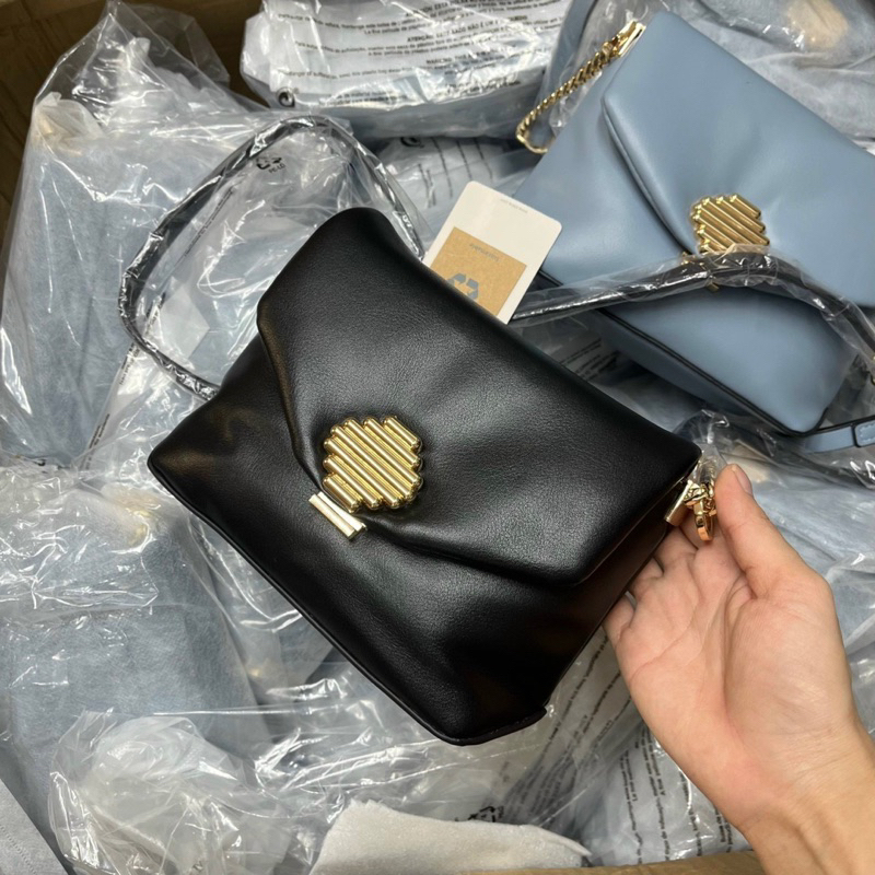 TÚI ĐEO CHÉO SAFRA CROSSBODY