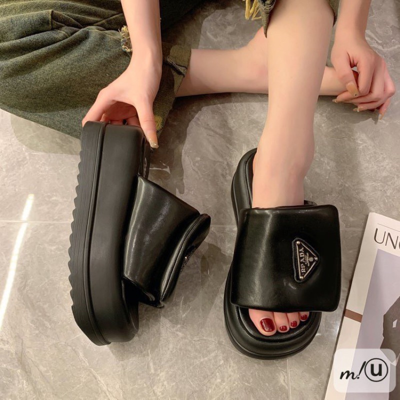 Dép lê đế xuồng quai phồng siêu đẹp,đi bao êm. Hàng quảng châu có hộp đựng