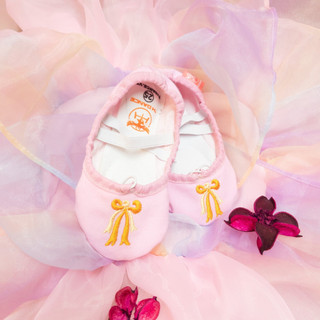 Giày múa ballet kids THGM01 ( mẫu ngẫu nhiên)