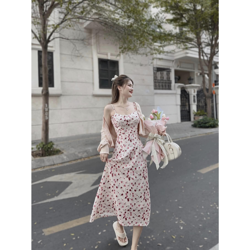 Set bộ váy nữ 2 dây xốp hoa mix áo khoác ngoài với tone màu nhẹ nhàng, xinh xắn dành cho các nàng