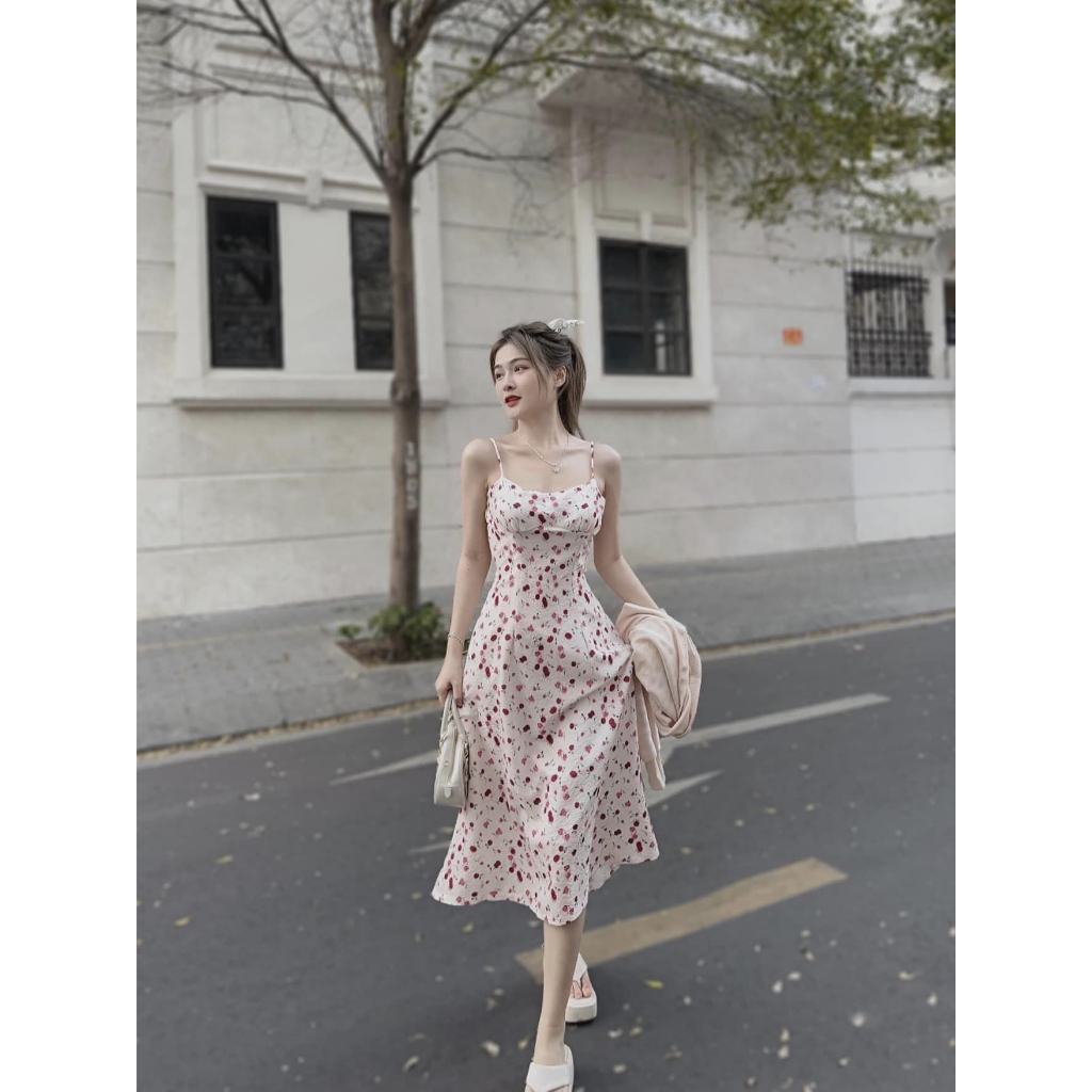 Set bộ váy nữ 2 dây xốp hoa mix áo khoác ngoài với tone màu nhẹ nhàng, xinh xắn dành cho các nàng