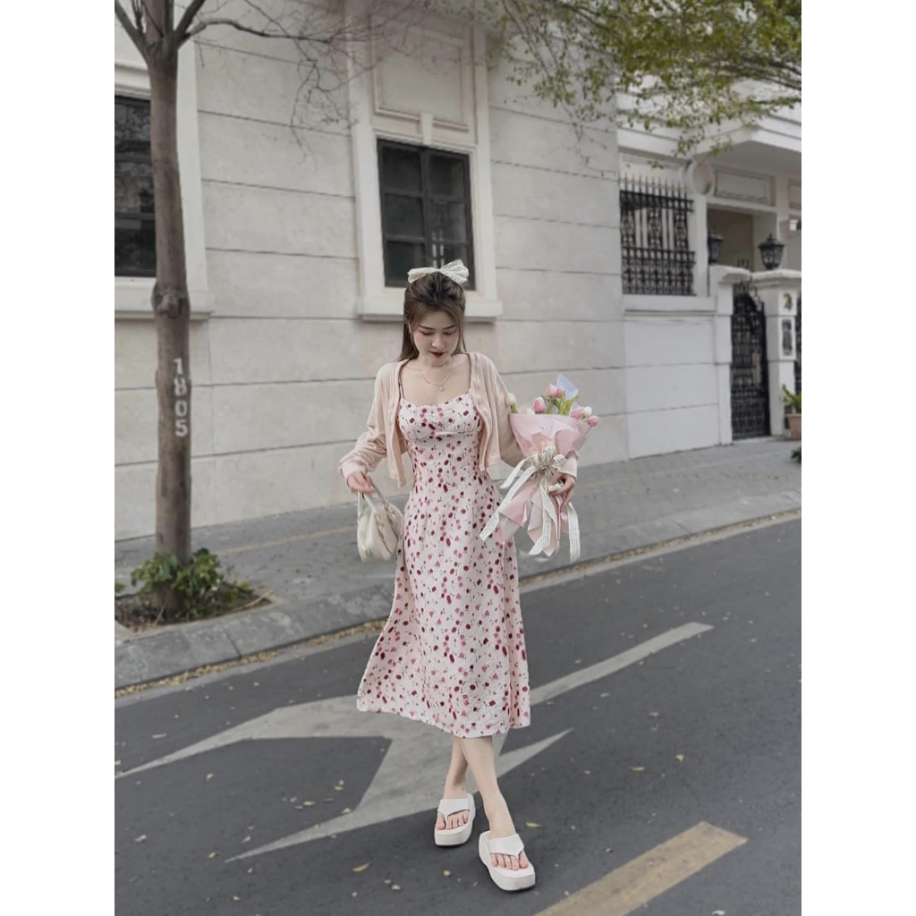 Set bộ váy nữ 2 dây xốp hoa mix áo khoác ngoài với tone màu nhẹ nhàng, xinh xắn dành cho các nàng