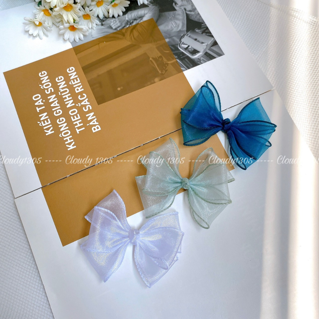 Kẹp nơ voan xinh xắn cho bé và ban gái