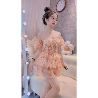 Váy đầm  hoa cổ vuông tay phồng có nơ trước ngực bèo nhún eo váy tầng có lót trong nhẹ nhàng sang chảnh