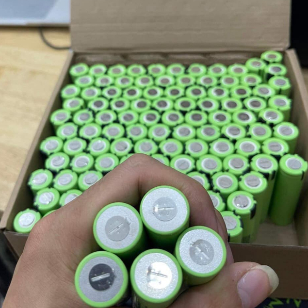 Pin 18650 Panasonic dung lượng 3600mAh - 3.7V xả 20A  -Tháo khối
