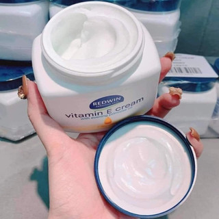 Kem dưỡng da Vitamin E Redwin Cream (hũ 300gr) Úc