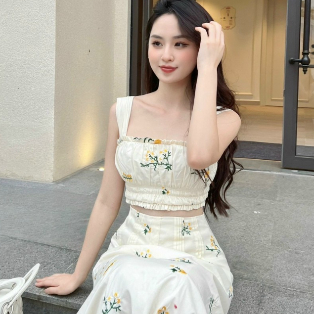 Set croptop và chân váy, áo hai dây kèm chân váy cạp cao