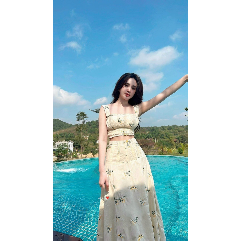 Set croptop và chân váy, áo hai dây kèm chân váy cạp cao