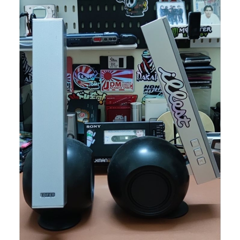 Loa để bàn Edifier E10