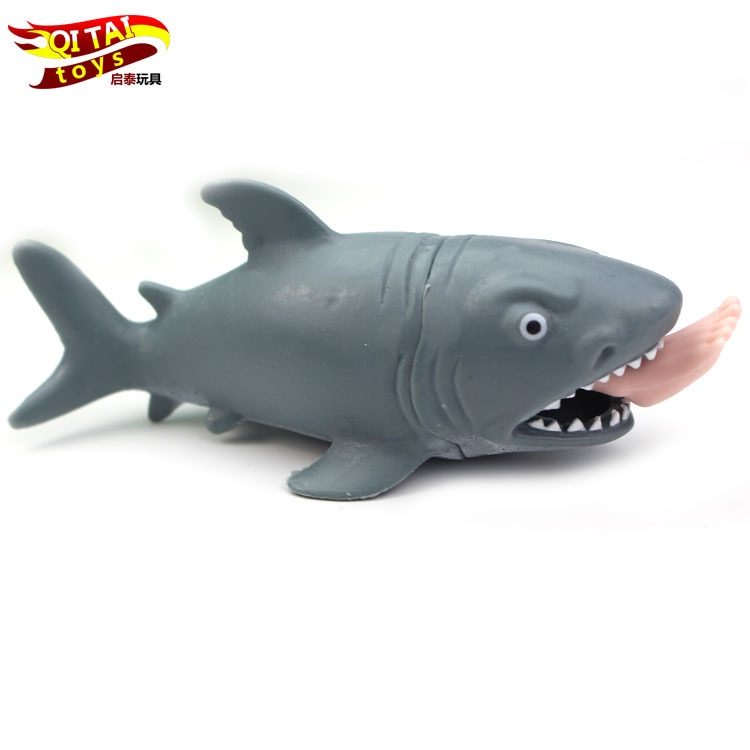 Đồ chơi squishy cá mập đạp chân