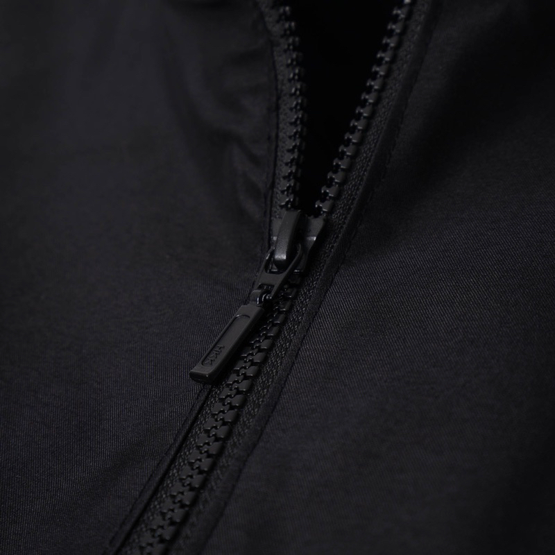 Áo khoác dù BLISH 2.0 màu đen - phối vàng/trắng.