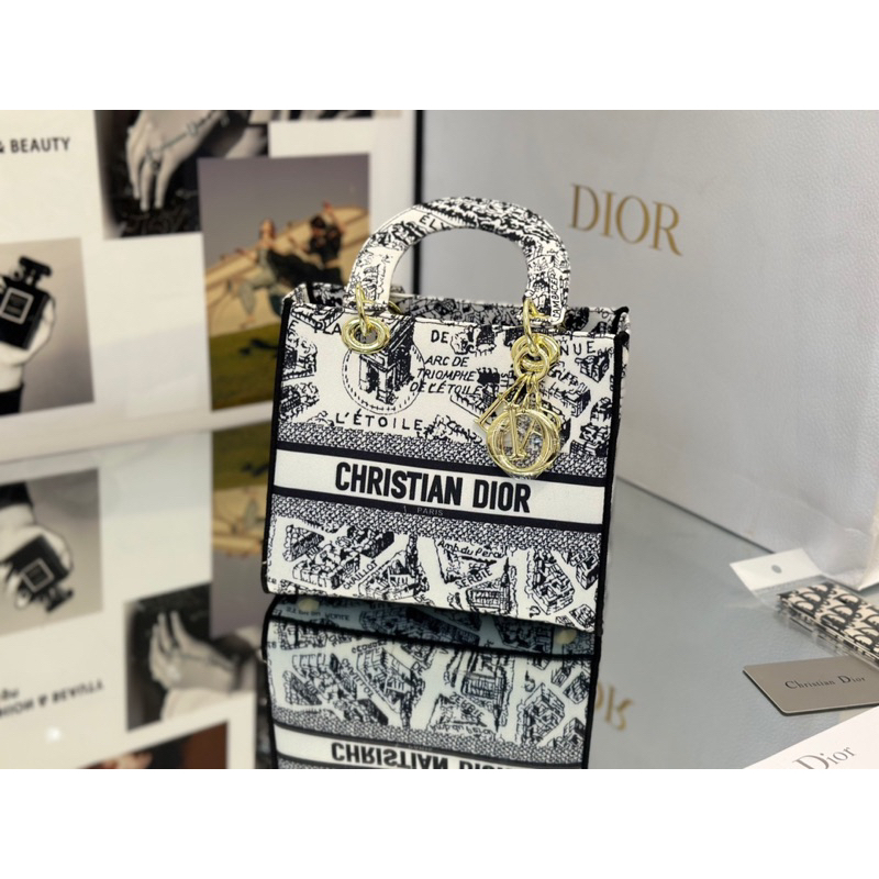 Túi xách lady mẫu mới dioooor