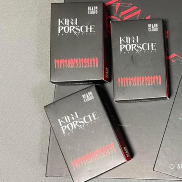 Thẻ ảnh WTKP card bo góc đen thẻ ảnh diễn viên
