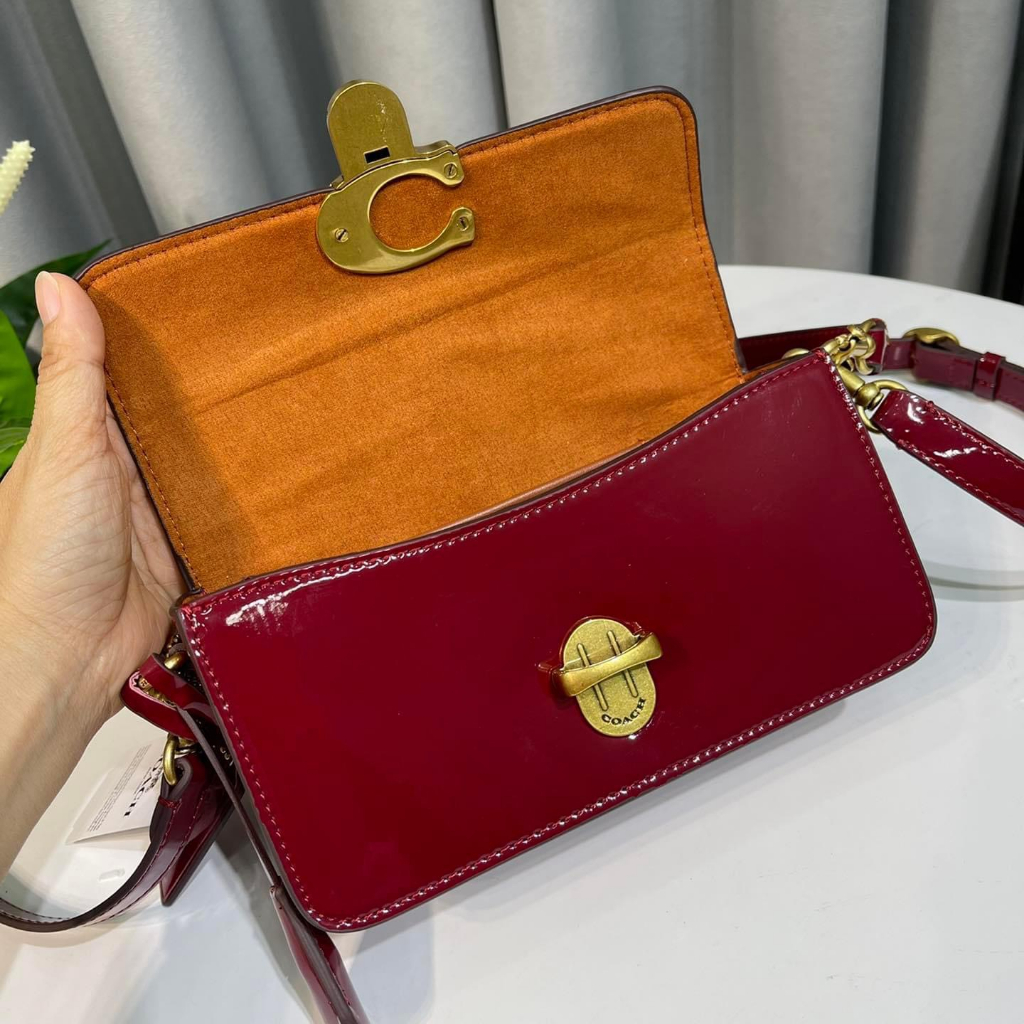 Túi C STUDIO BAGUETTE BAG CE761