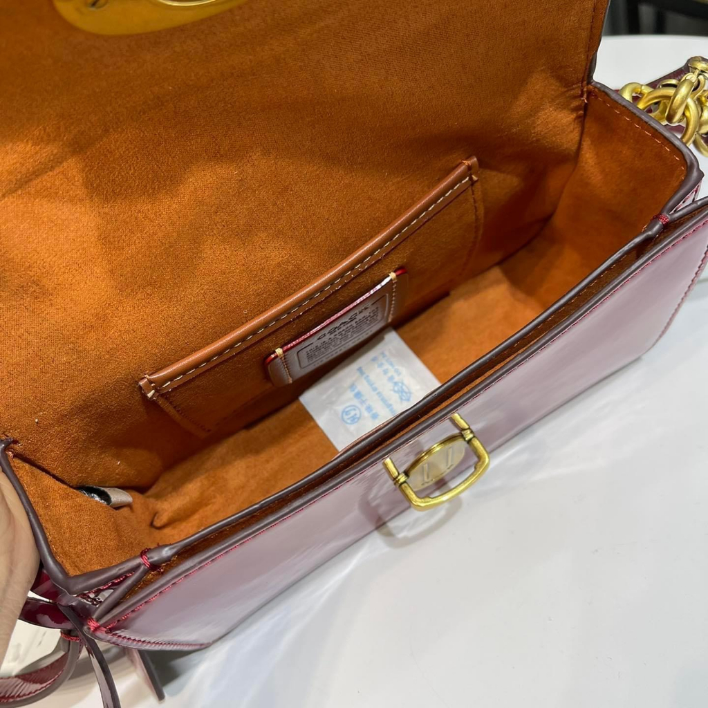 Túi C STUDIO BAGUETTE BAG CE761