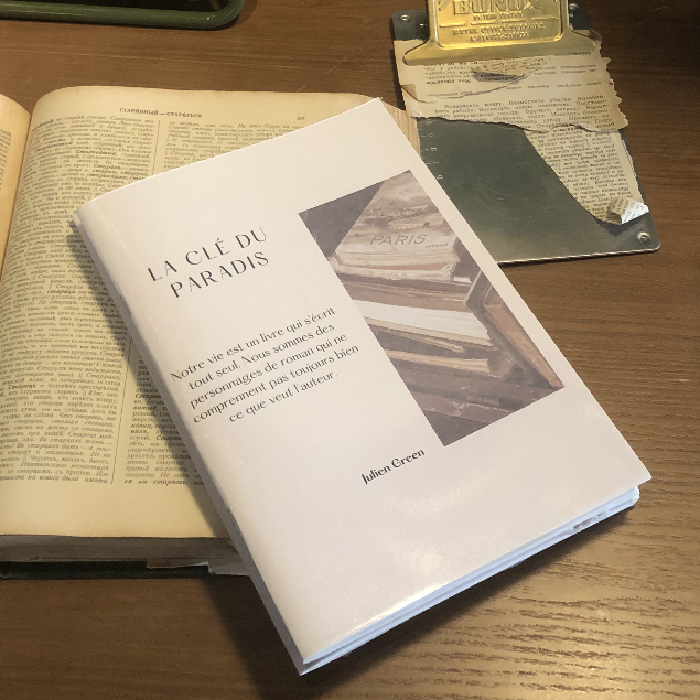 Tập vở học sinh B5 bìa phong cách Academia 80gsm ruột kẻ ngang-ô vuông