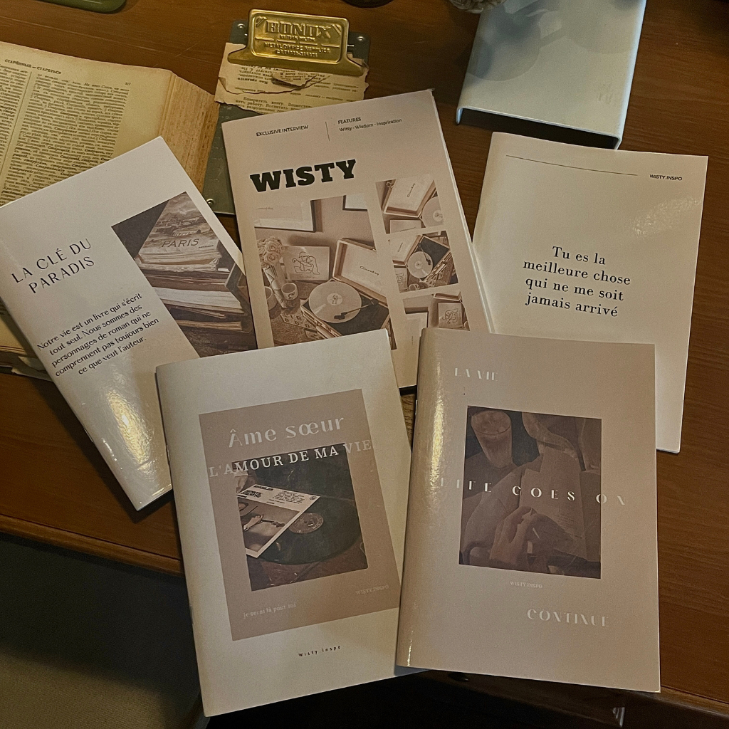 Tập vở học sinh B5 bìa phong cách Academia 80gsm ruột kẻ ngang-ô vuông