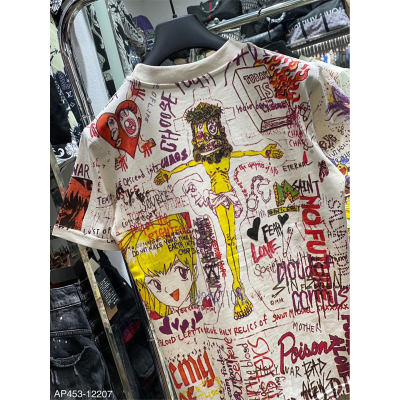 Áo phông hoạ tiết bắt mắt fom chuẩn lên dáng đẹp