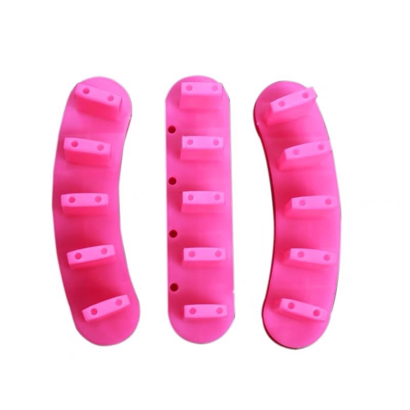 Set 3 đế nail, đế gắn móng giả bằng nhựa làm nailbox 1 hộp gồm có 3 cái đế như hình.