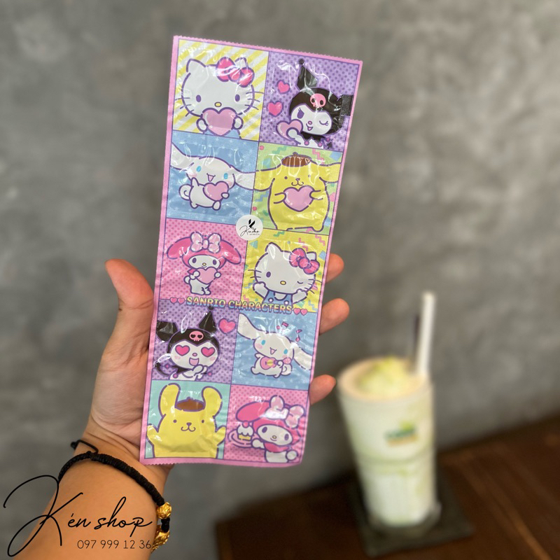 Kẹo vitamin Sanrio dạng vỉ cho bé
