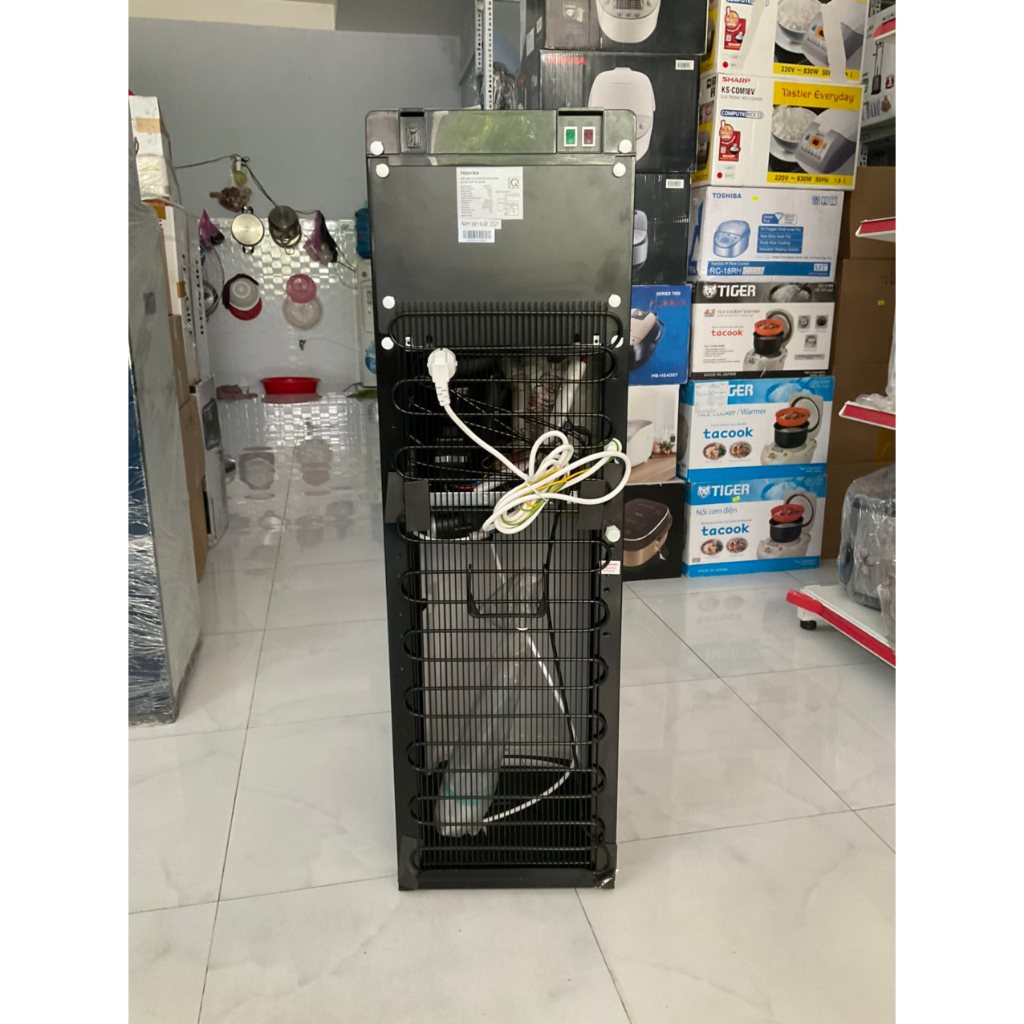 Cây nước nóng lạnh Toshiba RWF-W1669BV 650W - Hàng trưng bày