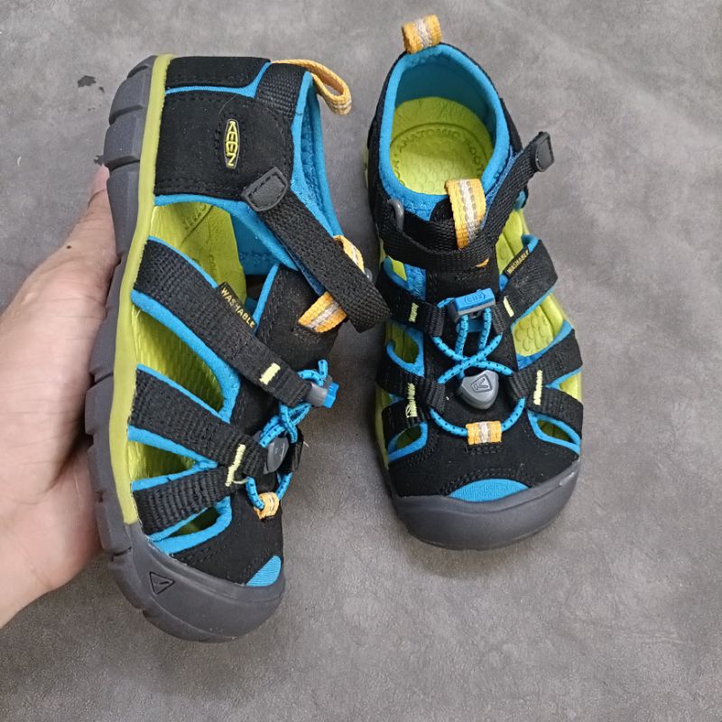 Sandal Keen bé trai êm chân nhẹ hều
