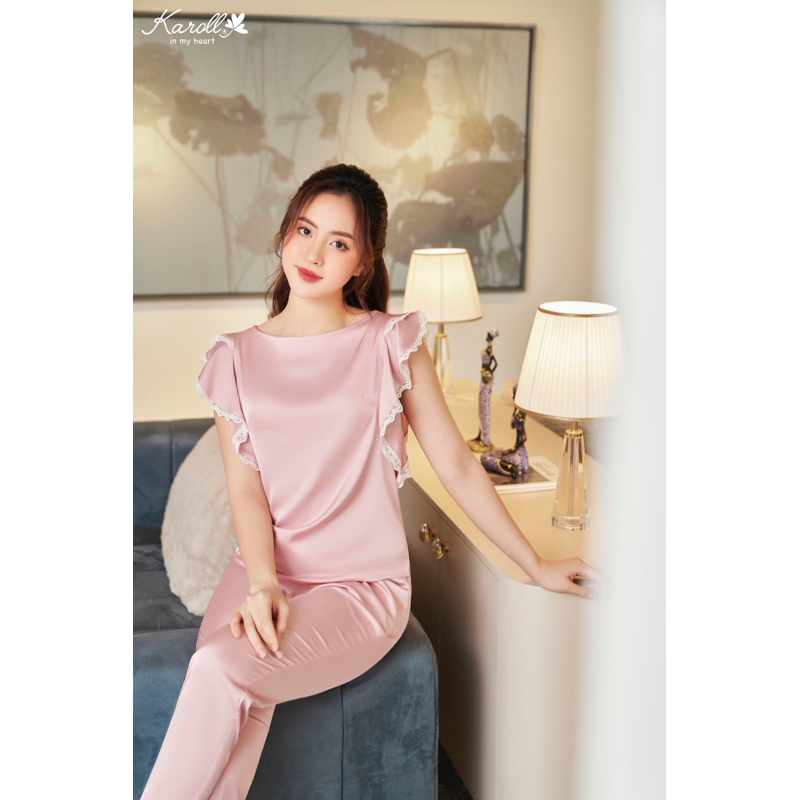 Đồ bộ nữ mặc nhà Jcvcoll - Karoll NH23.016 LỤA 1 MÀU ÁO SN BÈO. QD