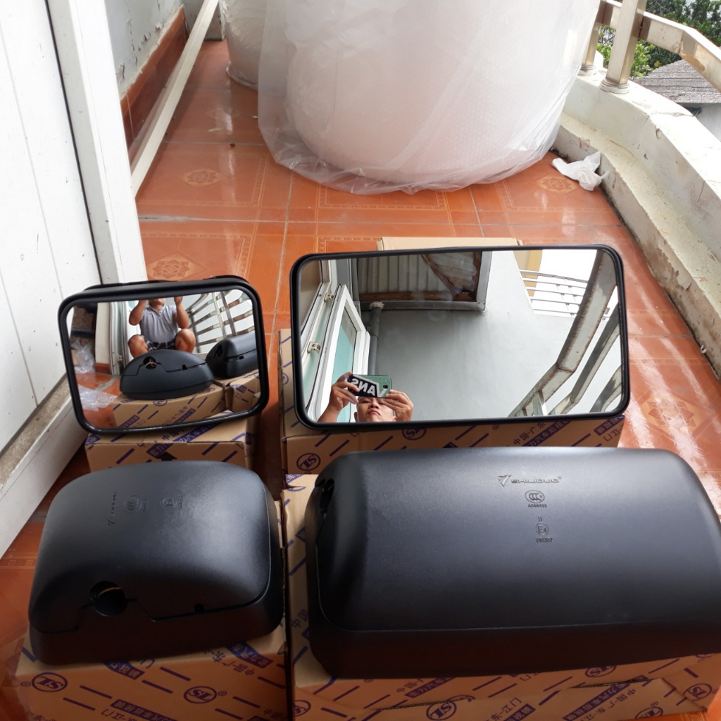 Gương chiếu hậu xe tải howo 371 380 366