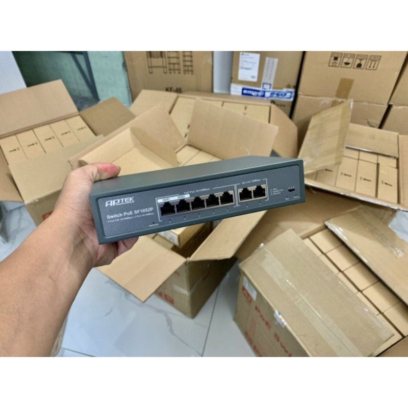 Switch POE APTEK 5P Poe+ 2uplink SF1052P